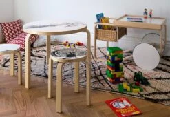 Artek 900 Tea Trolley, 1937 -Online Furniture Shop 900 tea trolley feature 2