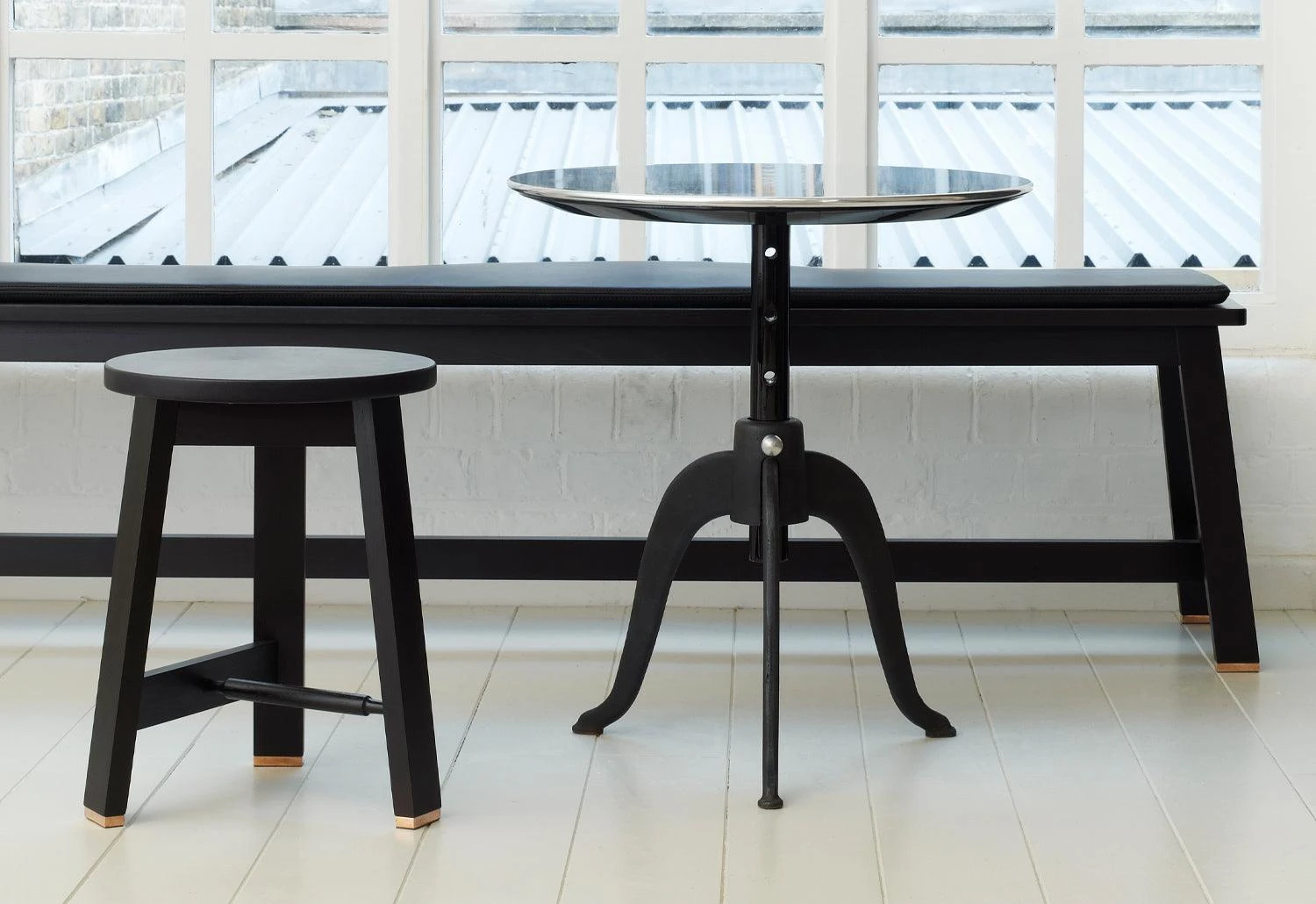 Sidekicks Height-adjustable Table 3 Sidekicks Height-adjustable Table