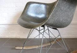 Eames RAR Rocking Chair, 1950 -Online Furniture Shop Eames RARrocker 06 0