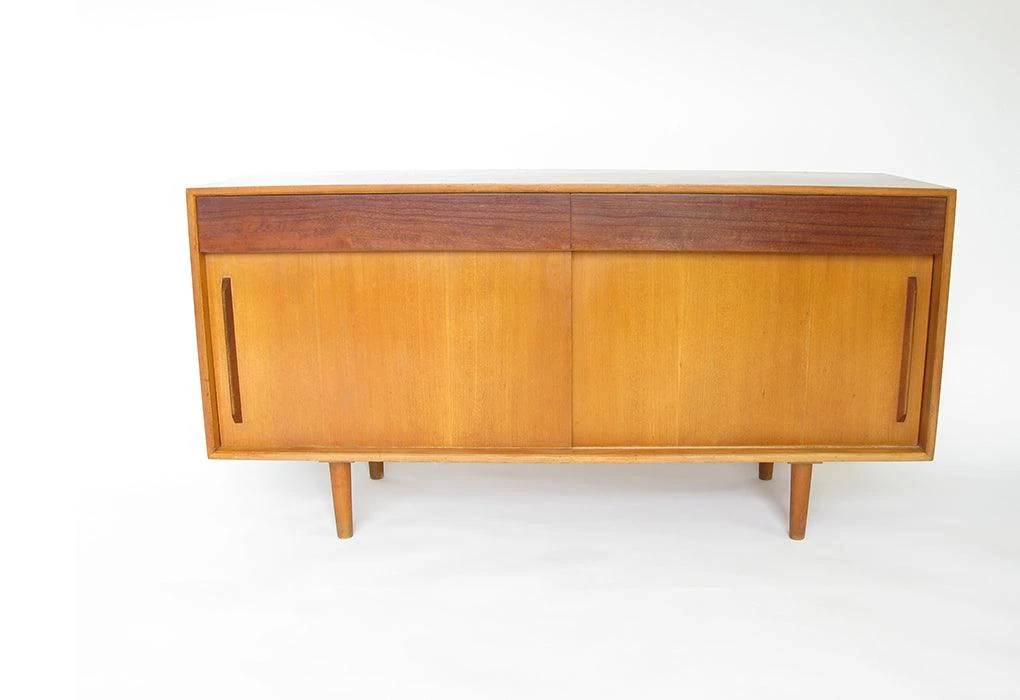 Robin Day Hilleplan Cabinet, 1952 3 Robin Day Hilleplan Cabinet, 1952