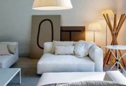 Sciangai Clothes Stand, 1973 -Online Furniture Shop Sciangai clothes stand feature image 2