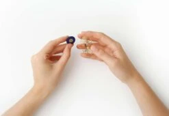 Solar Magnetic Brooch -Online Furniture Shop Tout Simplement Constance Guisset Solar magnetic brooch 03