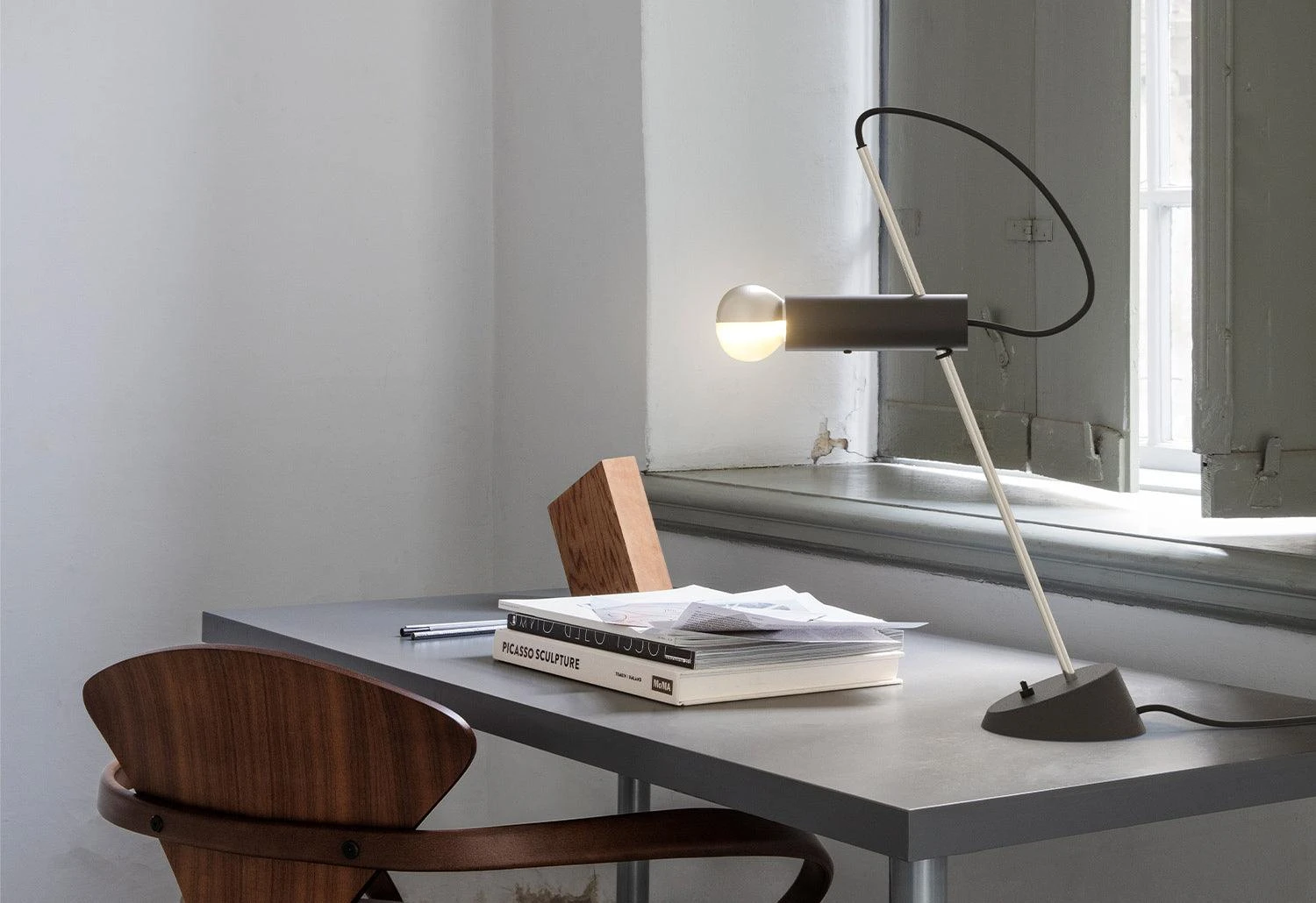 Model 566 Table Light, 1956/2013 4 Model 566 Table Light, 1956/2013 - Image 2