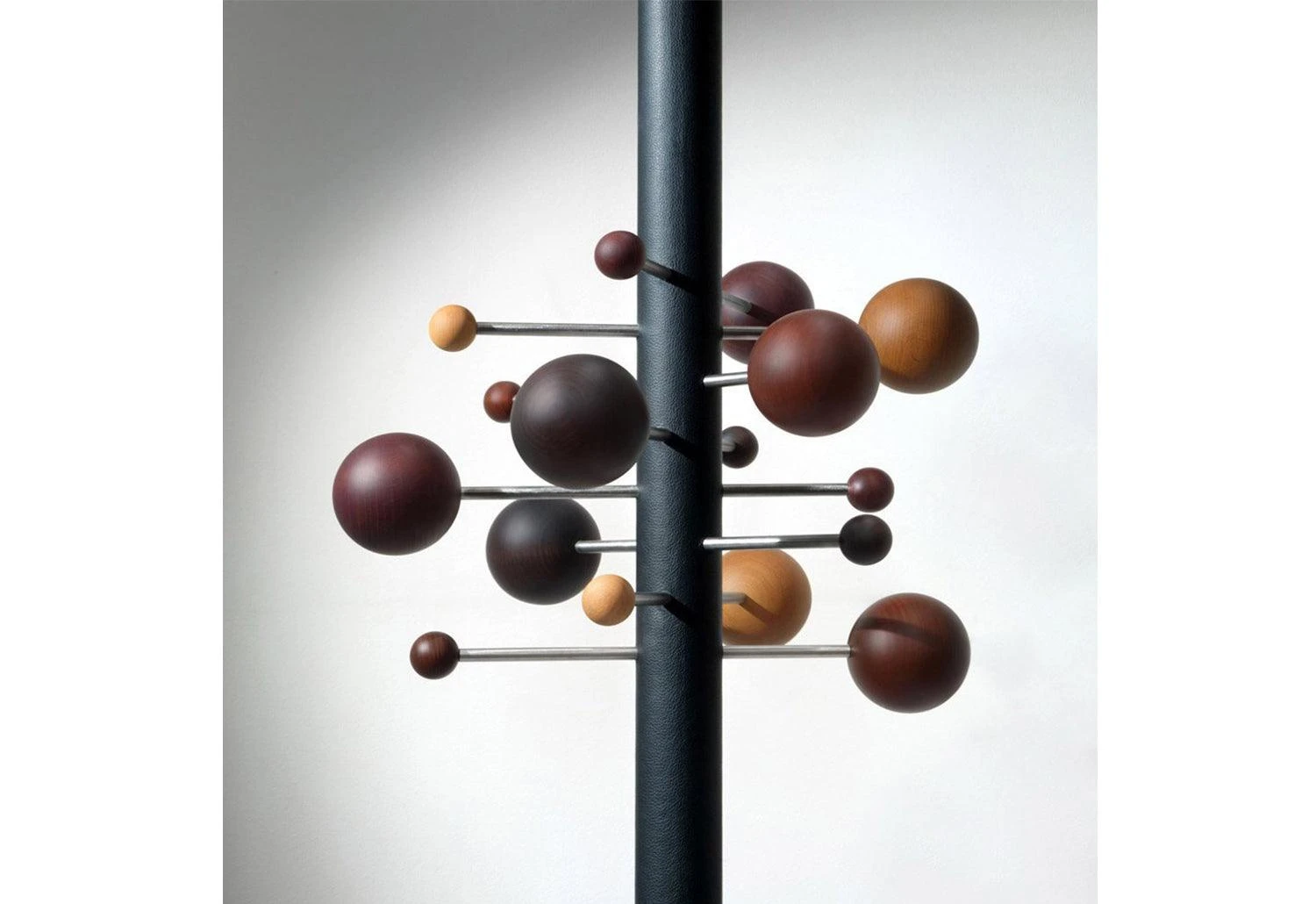 AT16 Column Coat Hanger, 1961 9 AT16 Column Coat Hanger, 1961 - Image 7