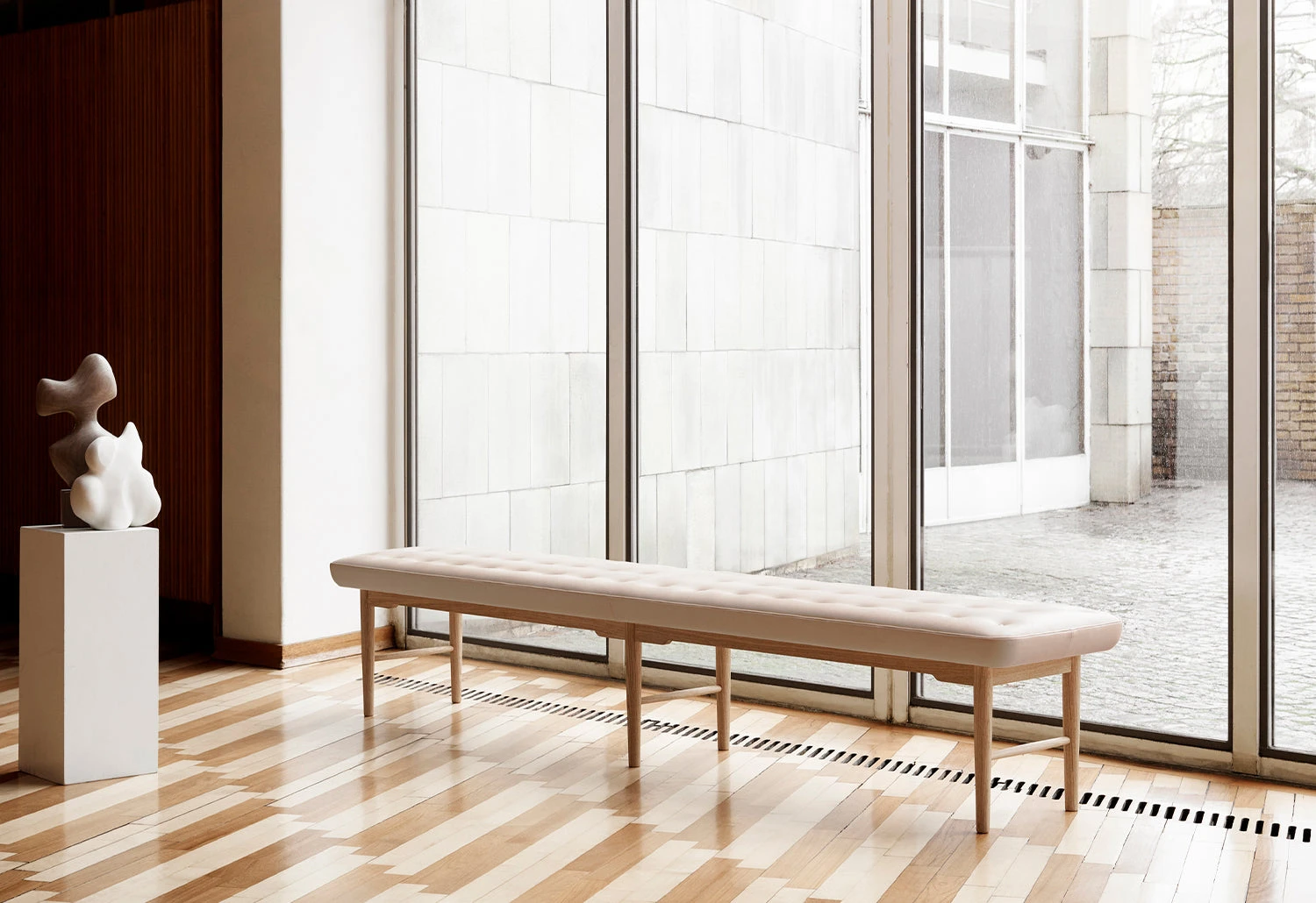 Foyer VLA75 Bench, 1945 3 Foyer VLA75 Bench, 1945