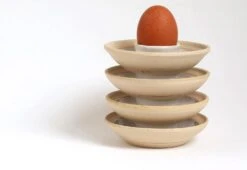 Stoneware Egg Cup, 2019 13 Stoneware Egg Cup, 2019 -Online Furniture Shop eggcup white pat oleary twentytwentyone 4