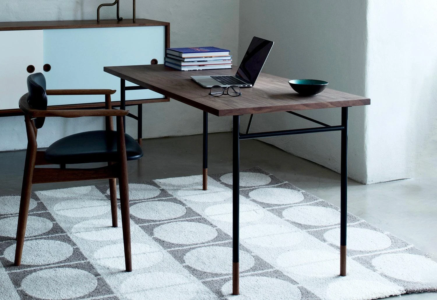 Nyhavn Desk - Without Drawers, 1945 5 Nyhavn Desk - Without Drawers, 1945 - Image 3