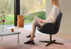 Fritz Hansen Anniversary Swan Lounge Chair, 1958 19 Fritz Hansen Anniversary Swan Lounge Chair, 1958 -Online Furniture Shop fritz hansen arne jacobsen anniversary swan chair grace vanir wool 2