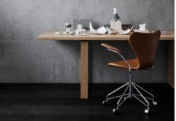 Fritz Hansen Essay Table, 2009 10 Fritz Hansen Essay Table, 2009 -Online Furniture Shop fritz hansen Dogu Pendant 6fe3842d 004d 4350 923e ec4c8074caa9
