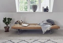 Online Furniture Shop 42 Fritz Hansen PK80 Daybed, 1957
