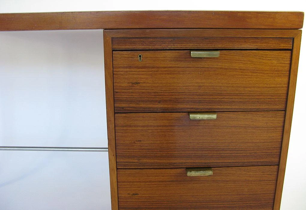 N/A Hilleplan Junior Desk, 1952 4 N/A Hilleplan Junior Desk, 1952 - Image 2