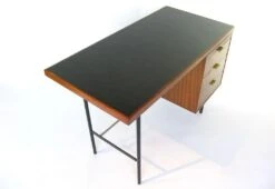 N/A Hilleplan Junior Desk, 1952 11 N/A Hilleplan Junior Desk, 1952 -Online Furniture Shop hilleplan junior desk 08