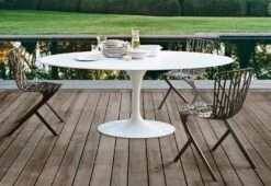 Tulip Outdoor Dining Table, 1957 -Online Furniture Shop knoll saarinen outdoor dining 03