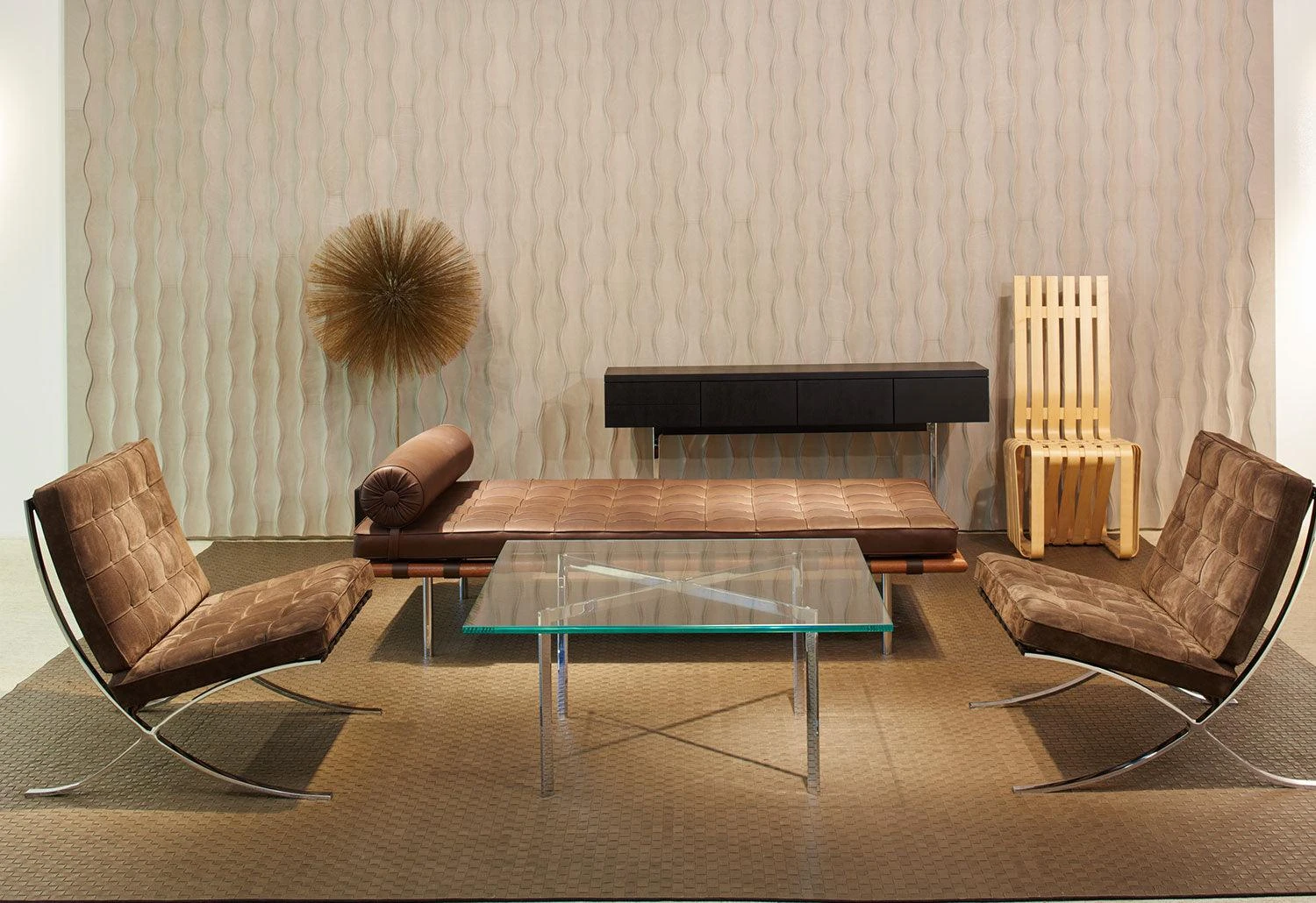 Barcelona Low Table, 1929 9 Barcelona Low Table, 1929 - Image 7