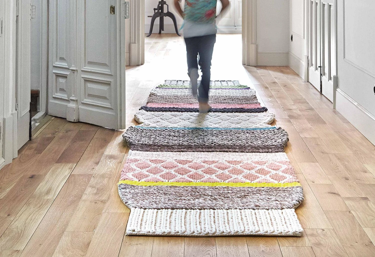 Mangas Campana Rug, 2010 6 Mangas Campana Rug, 2010 - Image 4