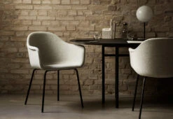 Menu Snaregade Dining Table, Oval -Online Furniture Shop menu norm architects snaregade oval dining table 3