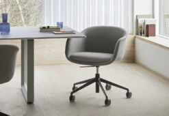 Muuto Fiber Conference Chair Swivel, Gas-lift, Tilt And Castors