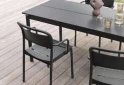 Muuto Linear Steel Armchair 22 Muuto Linear Steel Armchair -Online Furniture Shop muuto linear steel table chairs lifestyle 2 806c4ae7 633d 47b6 8e8b 8643cb342223