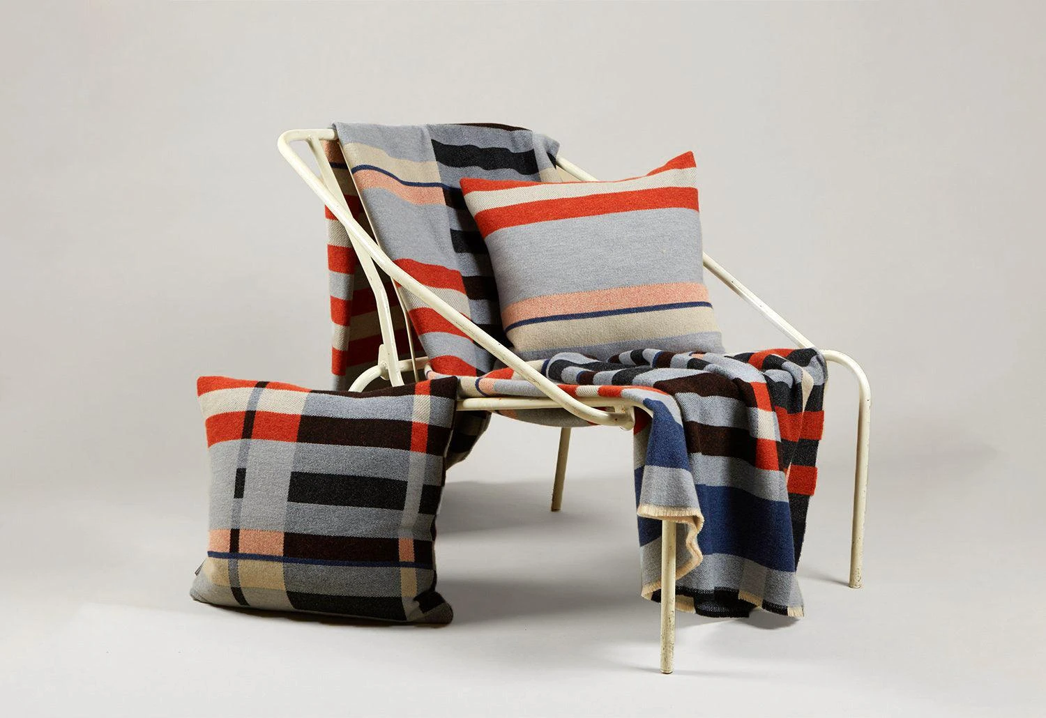 Seal Cushion, 2019 4 Seal Cushion, 2019 - Image 2