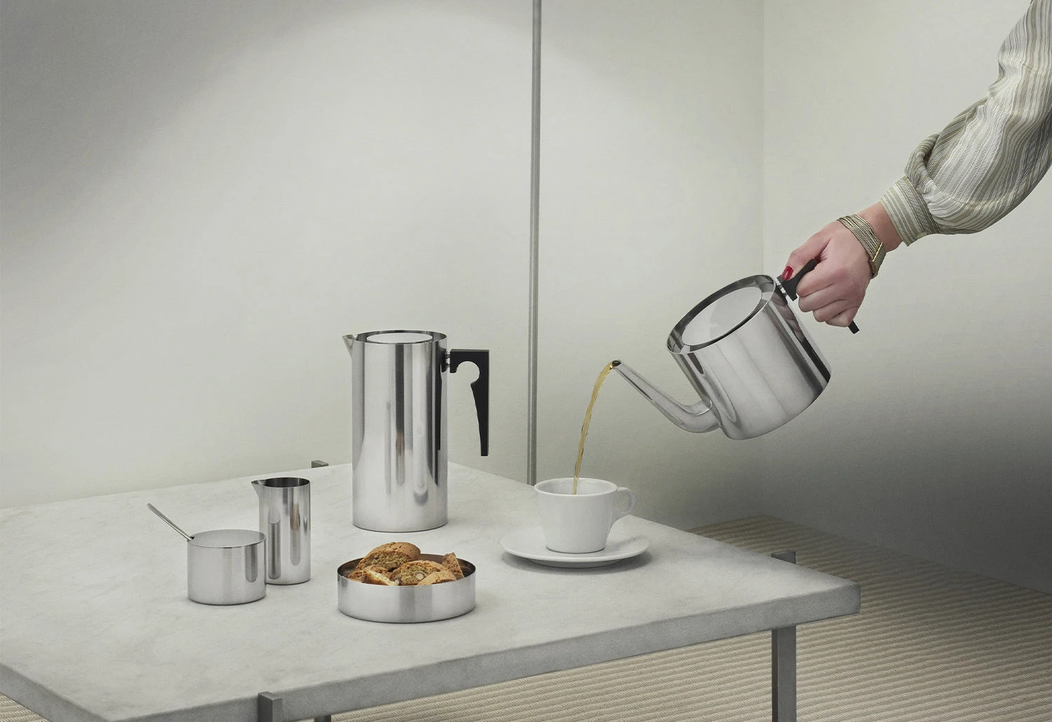 Stelton Arne Jacobsen French Press 4 Stelton Arne Jacobsen French Press - Image 2