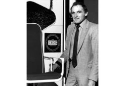 Supporto High Wide Back Chair, 1979 -Online Furniture Shop supporto high wide back chair 5 423359b7 105c 438c b69d 298de94a2e40