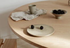 Moebe Round Dining Table -Online Furniture Shop twentytwentyone MOEBE Round Dining Table 3