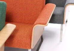 Avian AV2 Sofa, 1999 -Online Furniture Shop twentytwentyone robin day avian av2 4