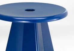 Vitra Tabouret Métallique, 1936 -Online Furniture Shop twentytwentyone vitra jean prouve tabouret metallique bleu marcoule 4