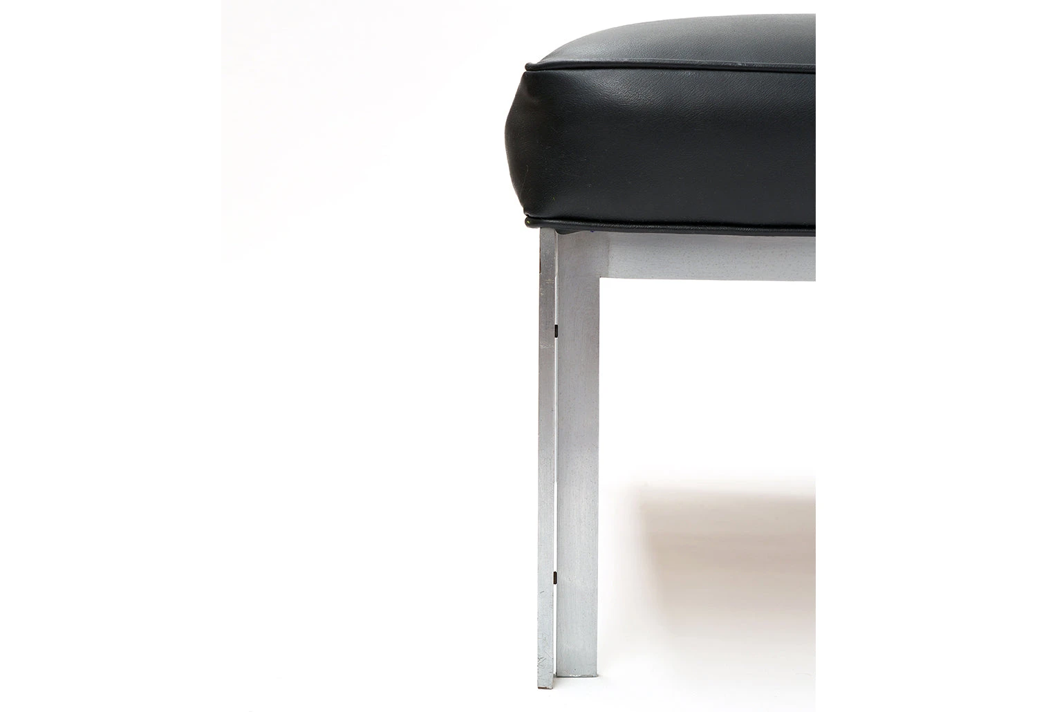 N/A Sir Basil Spence, Site Specific Bench, 1964 7 N/A Sir Basil Spence, Site Specific Bench, 1964 - Image 5