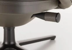 Vitra Grand Relax Chair With Ottoman, 2019 -Online Furniture Shop vitra antonio citterio grand relax with ottoman 5