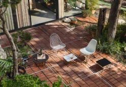 Vitra Eames LSR Plastic Chair, 1950 31 Vitra Eames LSR Plastic Chair, 1950 -Online Furniture Shop vitra eames lsr plastic chair lifestyle 4