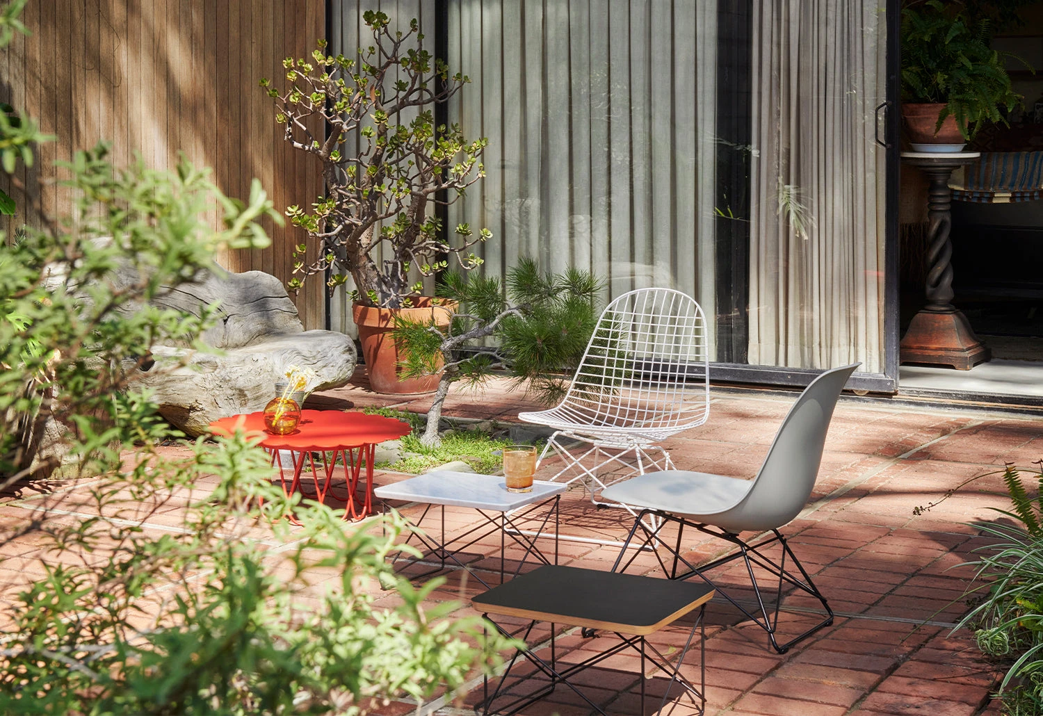 Vitra Eames LSR Plastic Chair, 1950 13 Vitra Eames LSR Plastic Chair, 1950 - Image 11