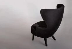 Tom Dixon Wingback Micro Chair, 2016 8 Tom Dixon Wingback Micro Chair, 2016 -Online Furniture Shop wingbackMicroChair tomDixon twentytwentyone 2
