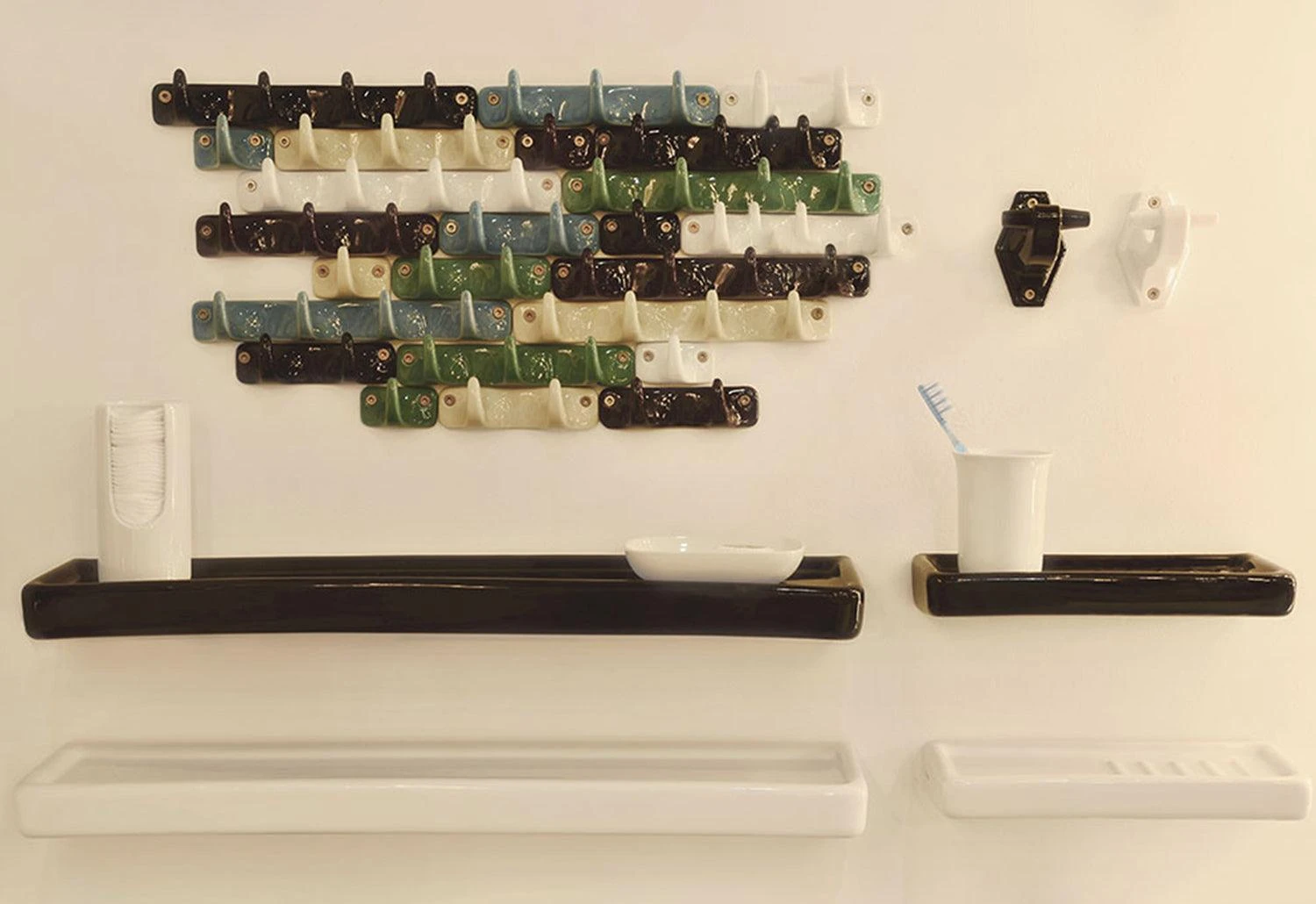 Porcelain Soap Holder 4 Porcelain Soap Holder - Image 2